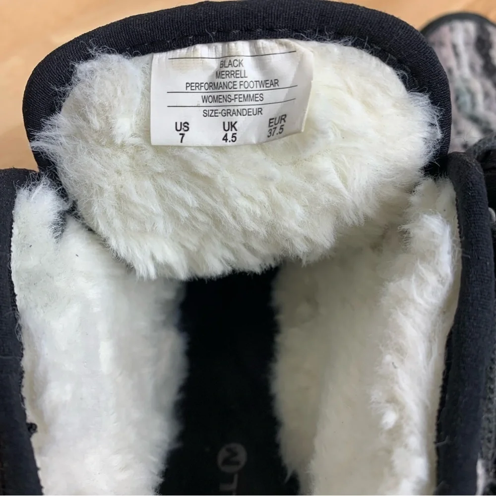 NWOT Merrell Women's Pechora Mid Winter Boot Black Gray Size 7